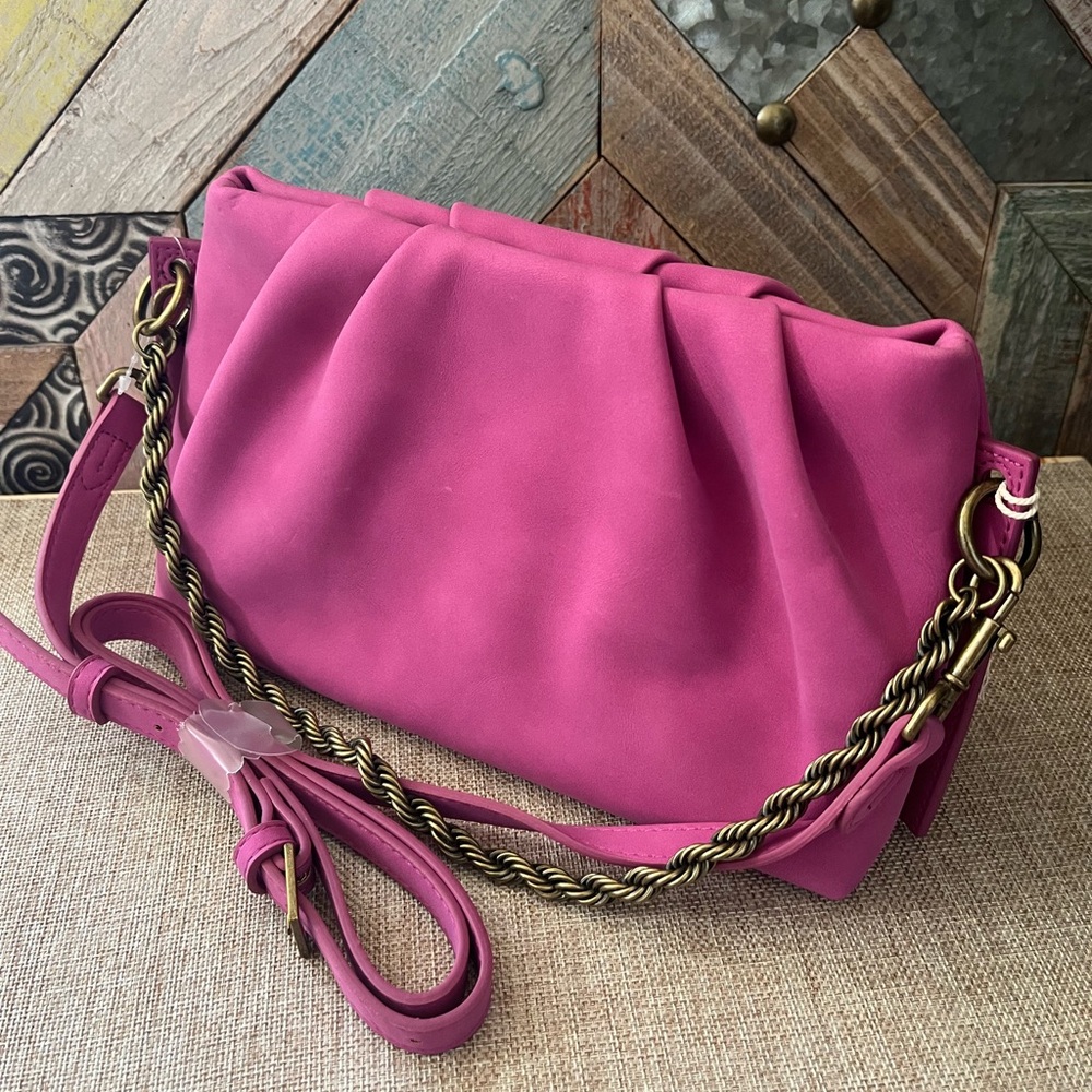 Universal Thread Pink Shoulder Bag with Gold-Tone Chain